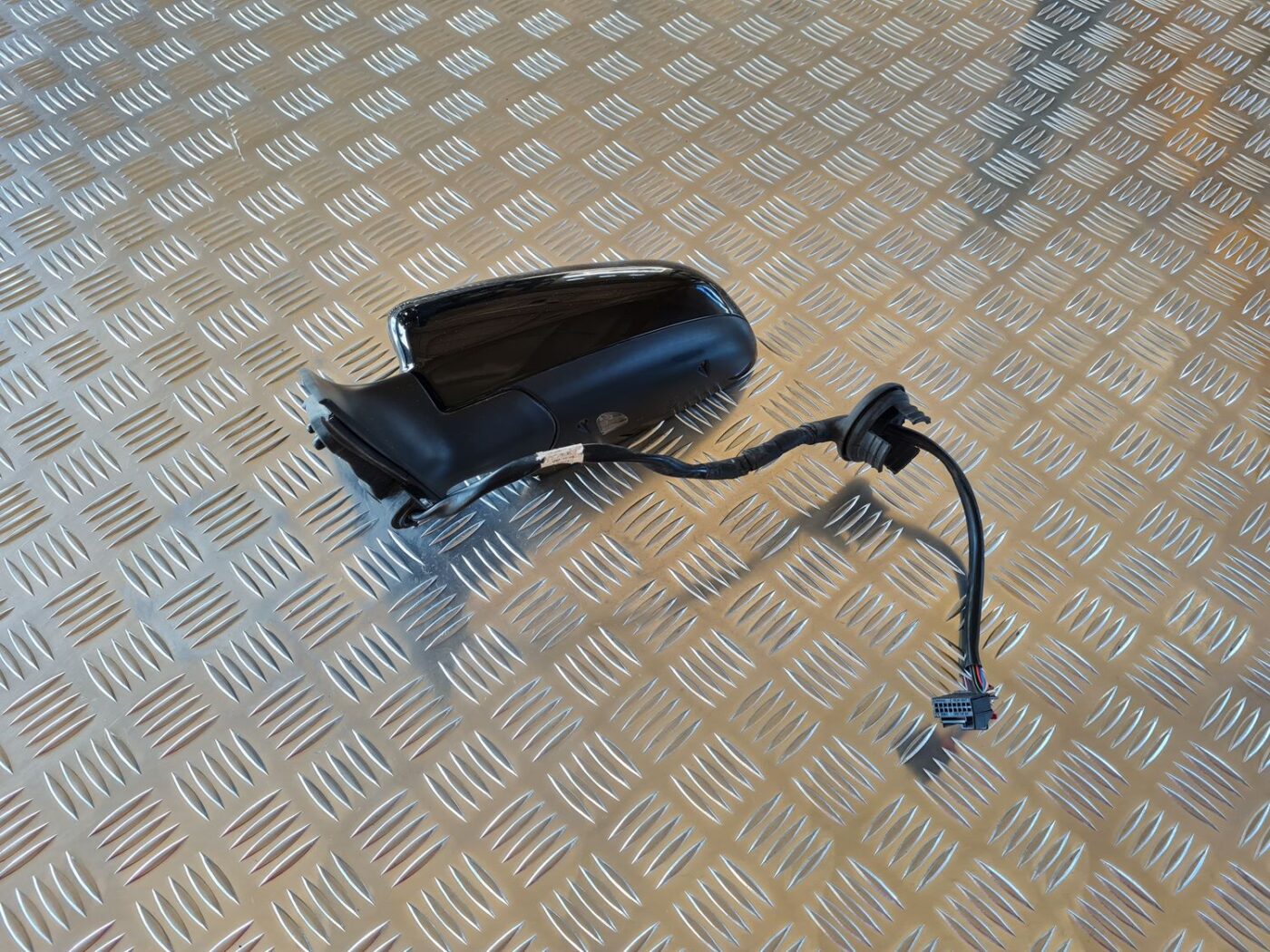 Ārējais spogulis, pa kreisi priekš AUDI A6 2008