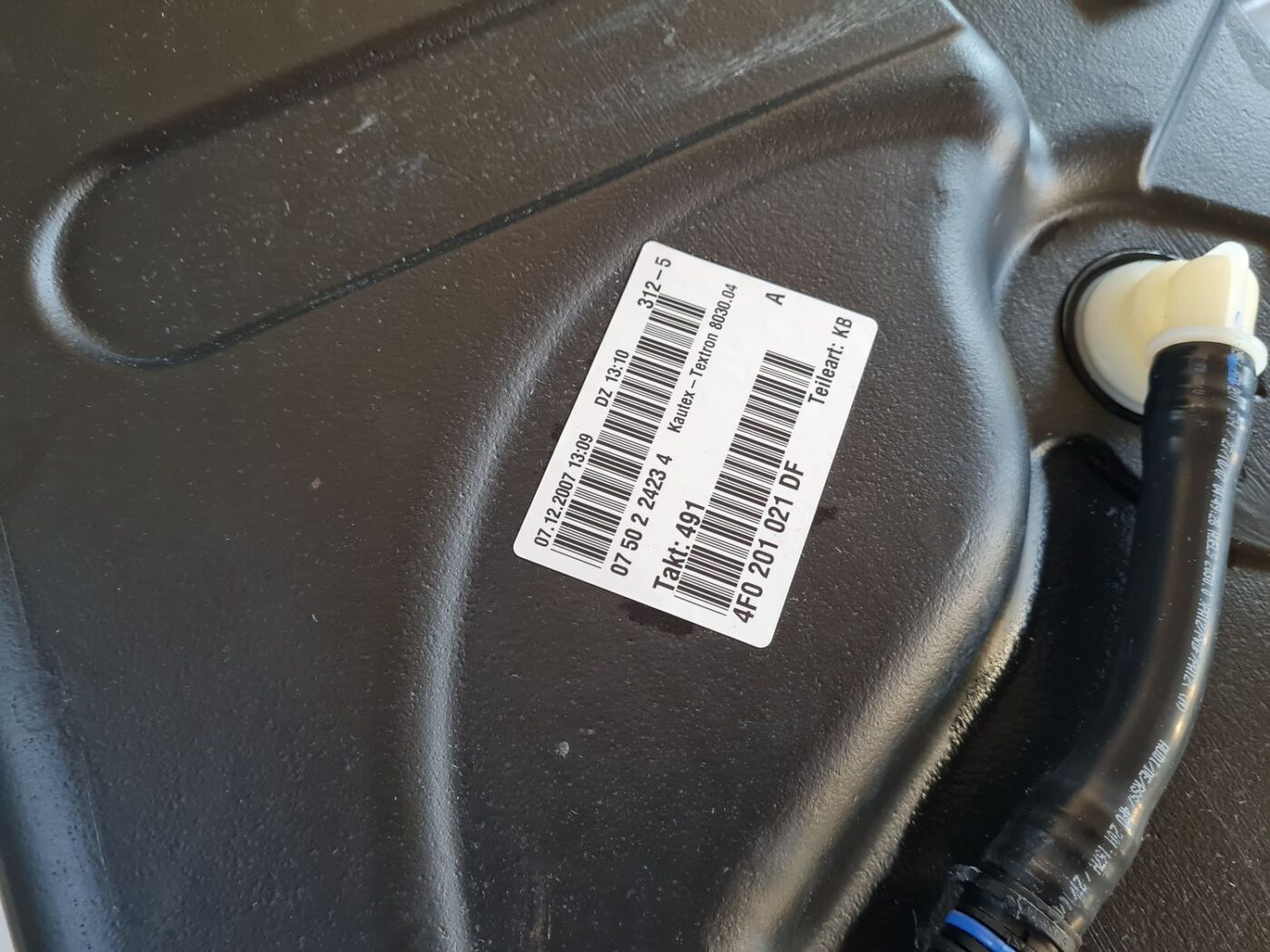 Degvielas tvertne priekš AUDI A6 2008 4 Degvielas tvertne priekš AUDI A6 2008