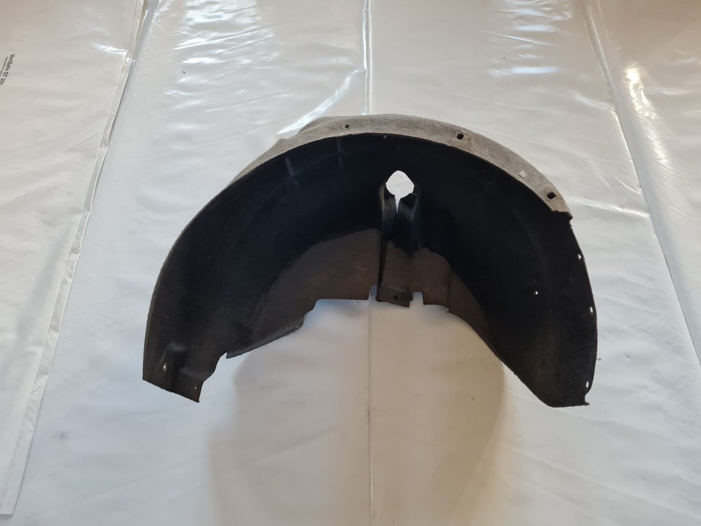 Aizmugurējais kreisais paspārns priekš AUDI A6 2008 1 Aizmugurējais kreisais paspārns priekš AUDI A6 2008