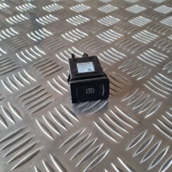 Aizmugurējā stikla apsildes ieslēgšanas poga priekš VW GOLF IV 1999