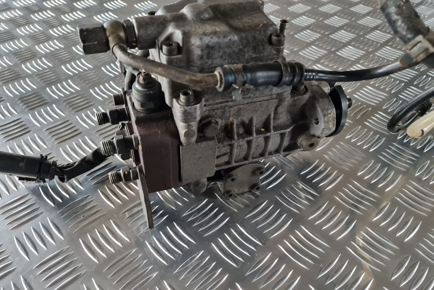 Augstspiediena degvielas sūknis priekš VW GOLF IV 1999