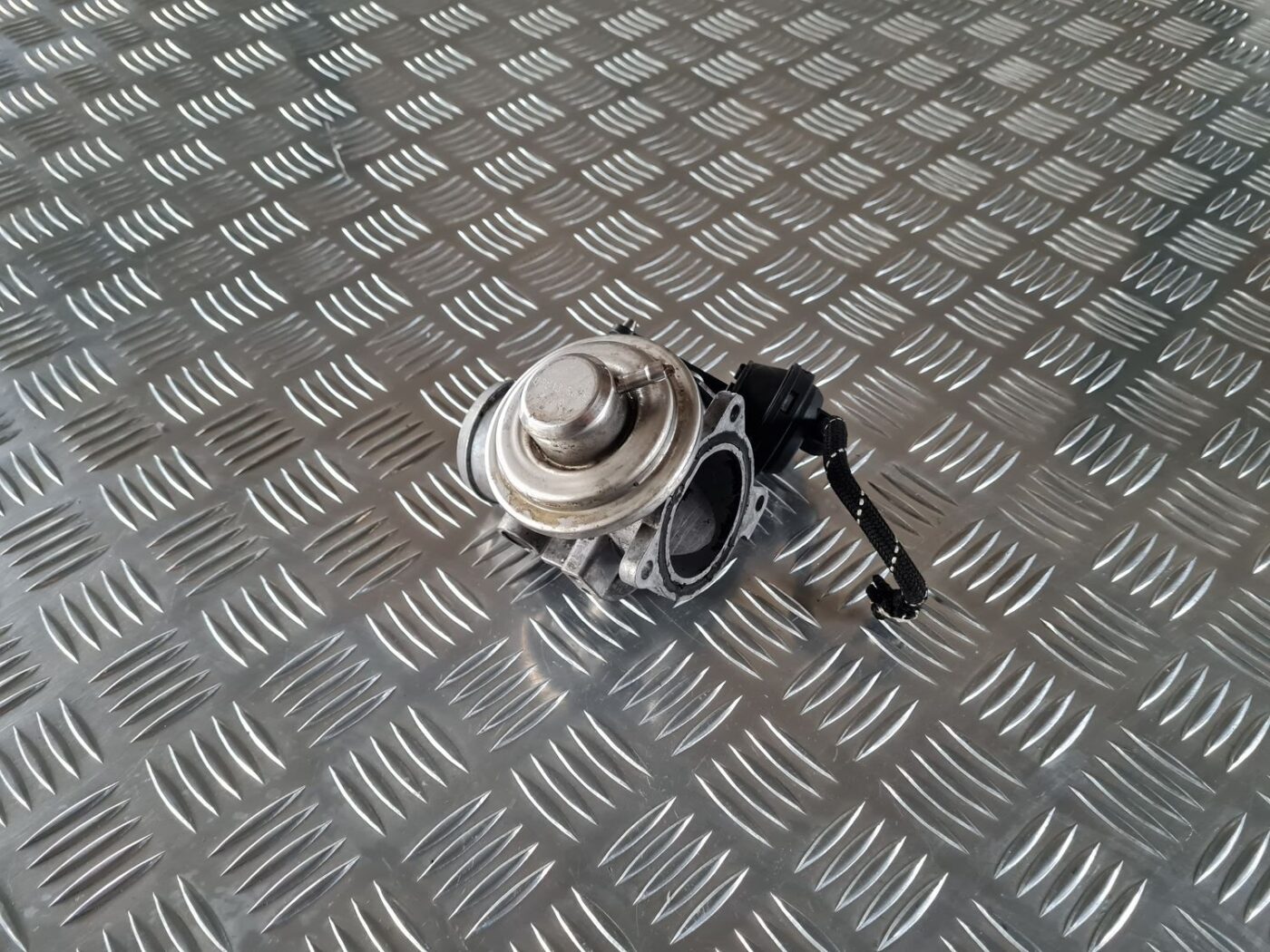 EGR vārsts priekš VW GOLF IV 1999