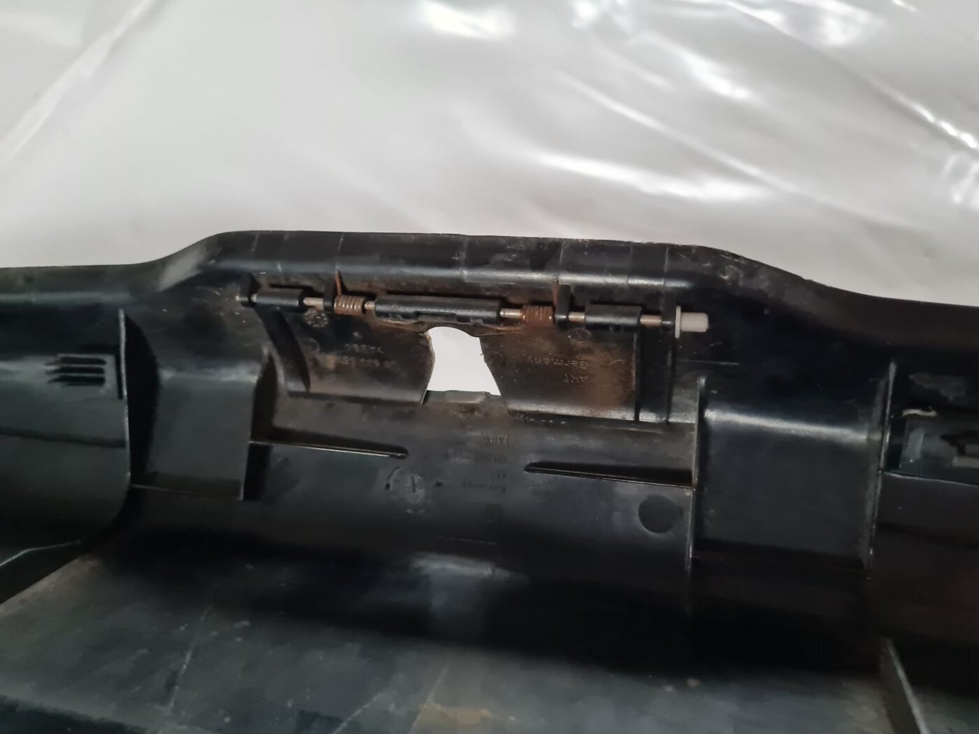 Bagažnieka nodalījuma sliekšņa uzlika priekš VW GOLF IV 1999 3 Bagažnieka nodalījuma sliekšņa uzlika priekš VW GOLF IV 1999