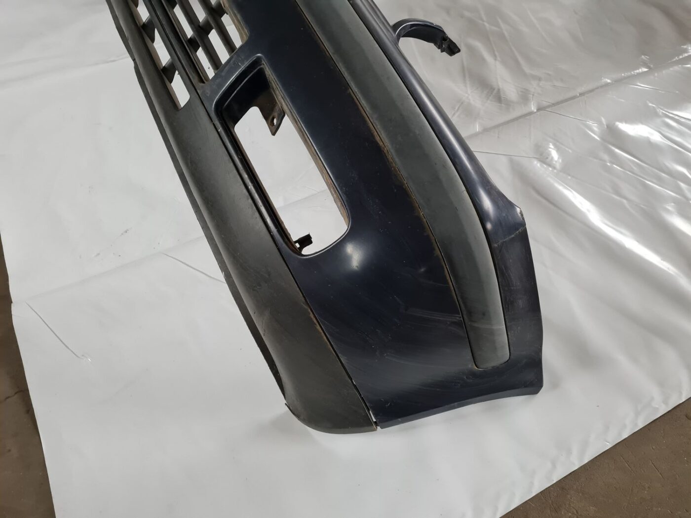 Priekšējais buferis priekš VW GOLF IV 1999 2 Priekšējais buferis priekš VW GOLF IV 1999