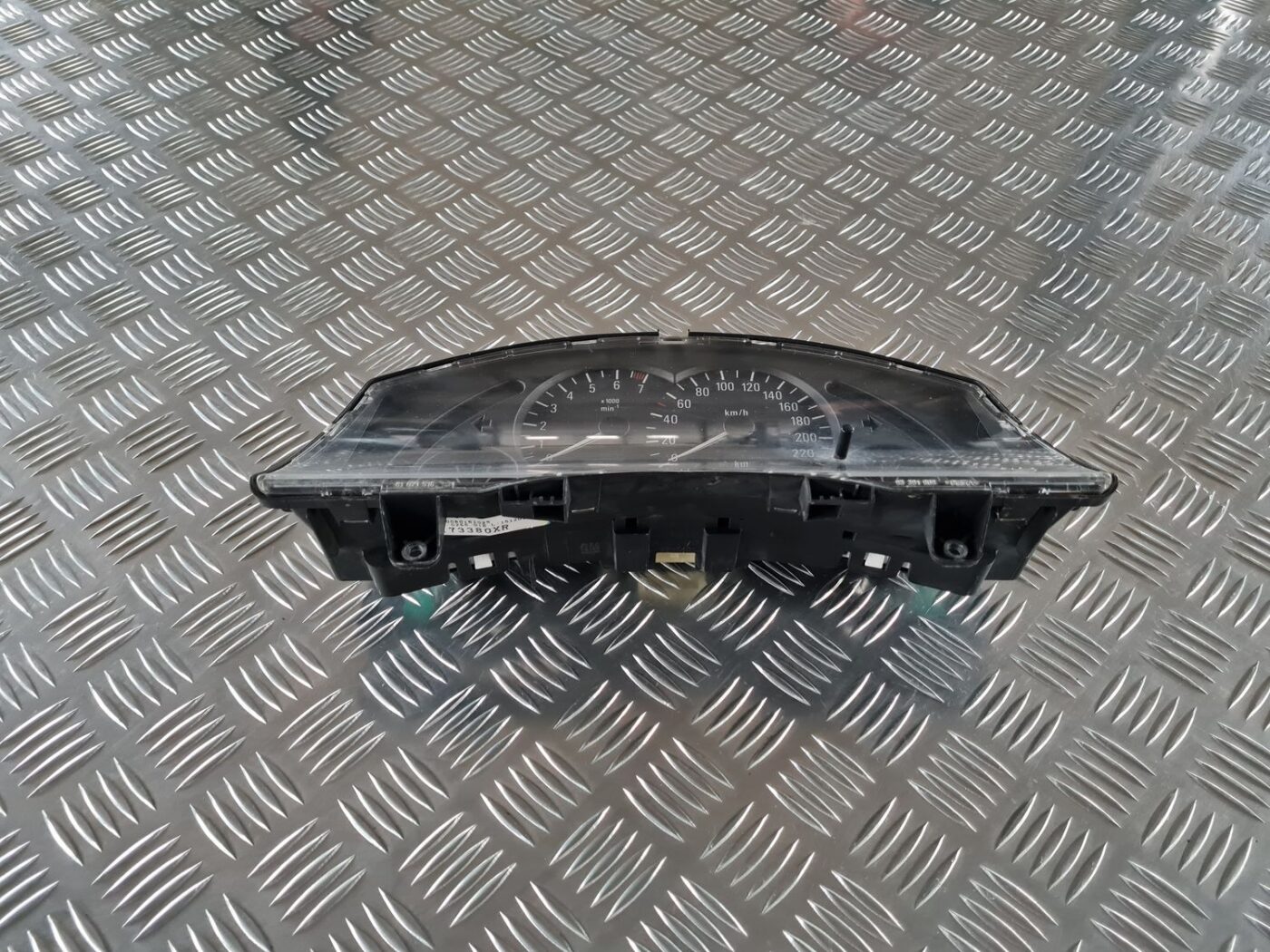 Spidometrs priekš OPEL MERIVA 2004 2 Spidometrs priekš OPEL MERIVA 2004