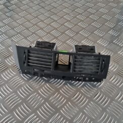 Mērinstrumentu paneļa gaisa vads, centrā priekš OPEL MERIVA 2004