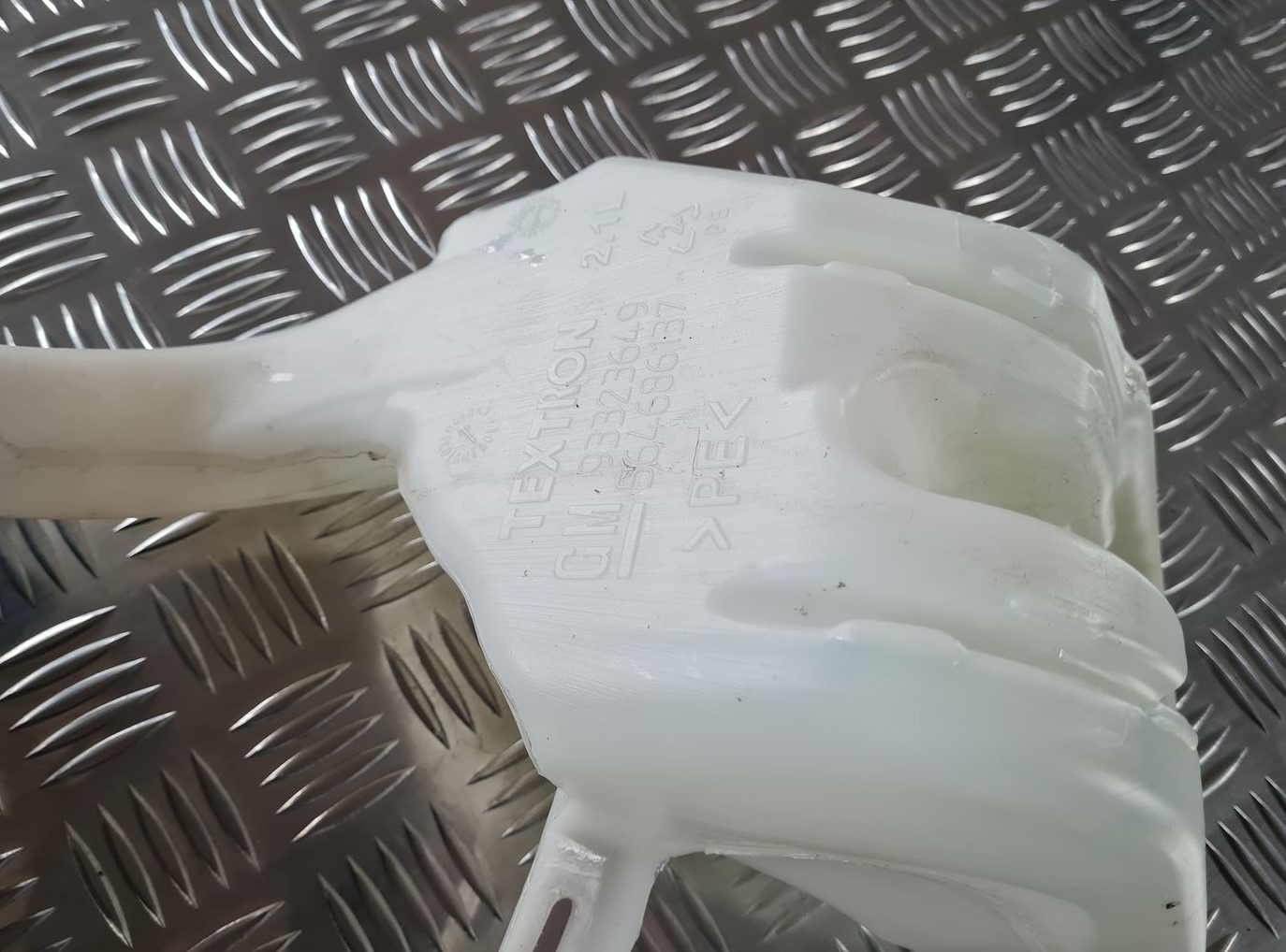 Mazgātāja šķidruma tvertne priekš OPEL MERIVA 2004