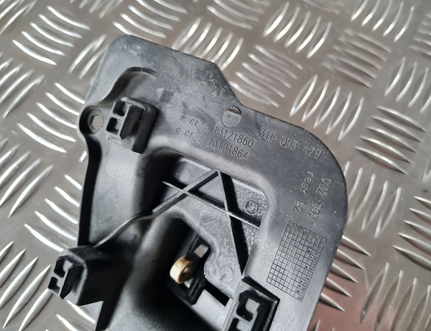 Salona durvju rokturis, aizmugures kreisais priekš OPEL MERIVA 2004 3 Salona durvju rokturis, aizmugures kreisais priekš OPEL MERIVA 2004