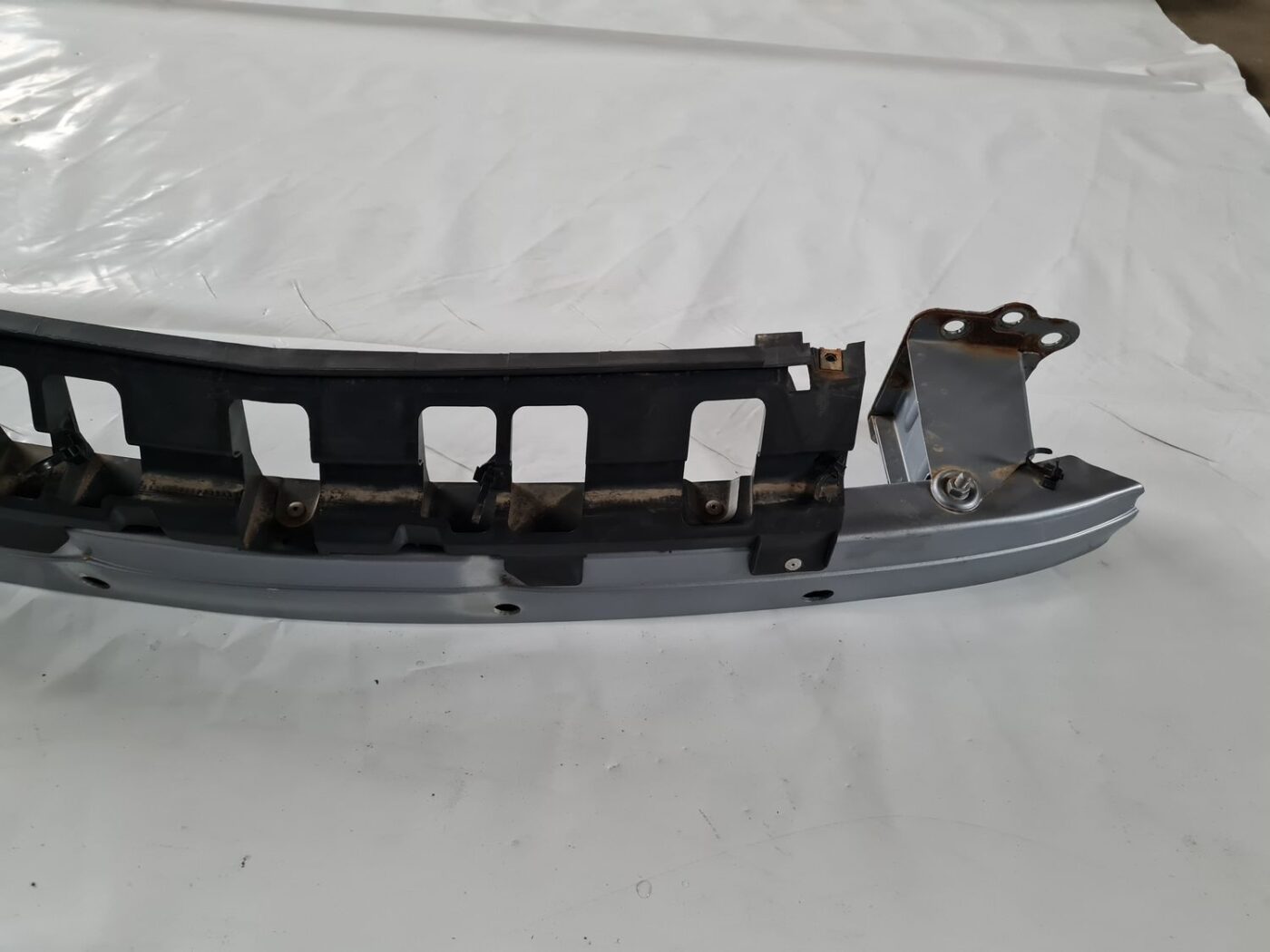 Priekšējā bufera pastiprinātājs priekš OPEL MERIVA 2004 4 Priekšējā bufera pastiprinātājs priekš OPEL MERIVA 2004