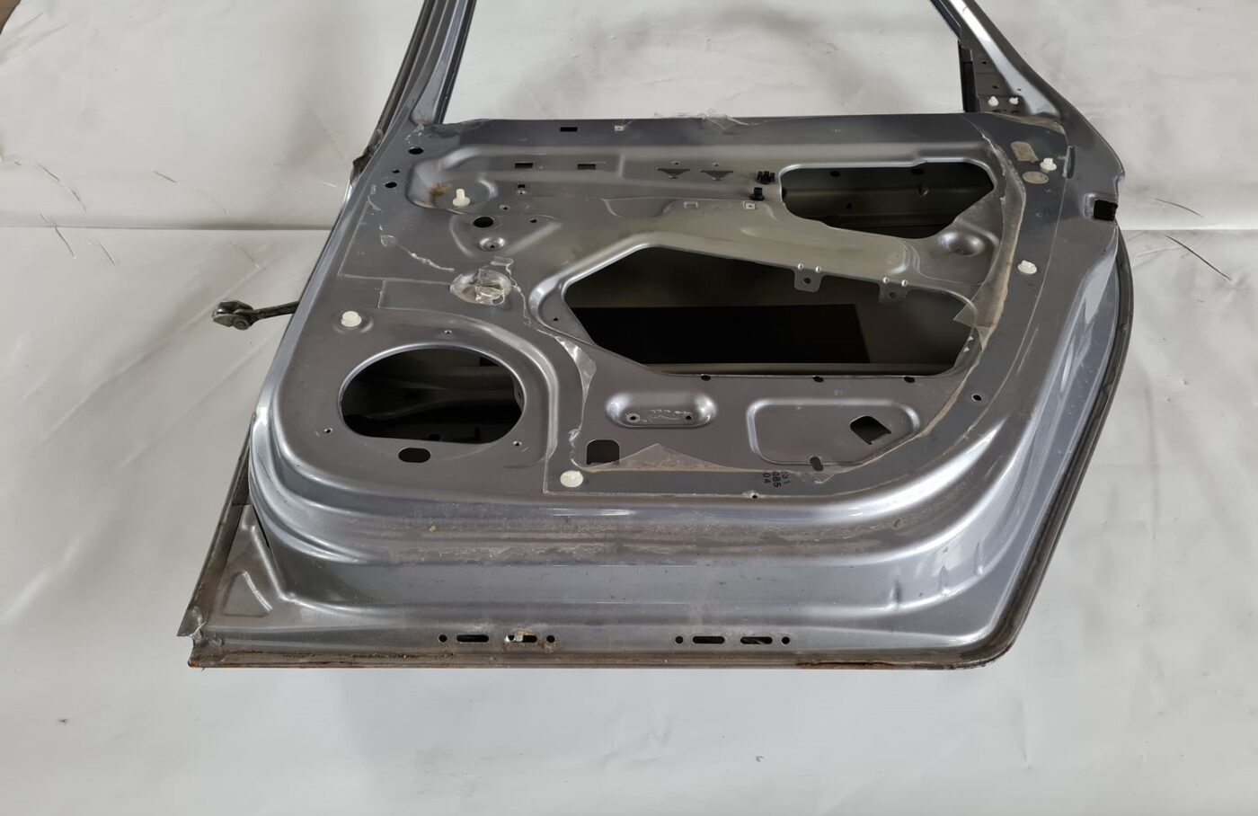 Aizmugurējās labās durvis priekš OPEL MERIVA 2004