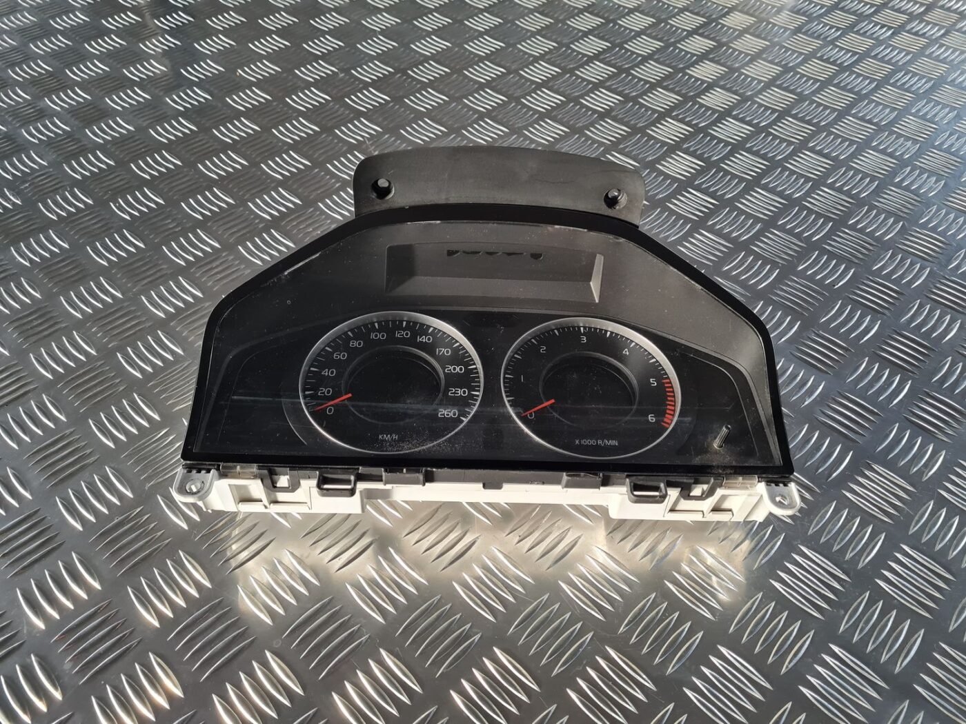 Spidometrs priekš VOLVO S80 2007 Black 1 Spidometrs priekš VOLVO S80 2007 Black