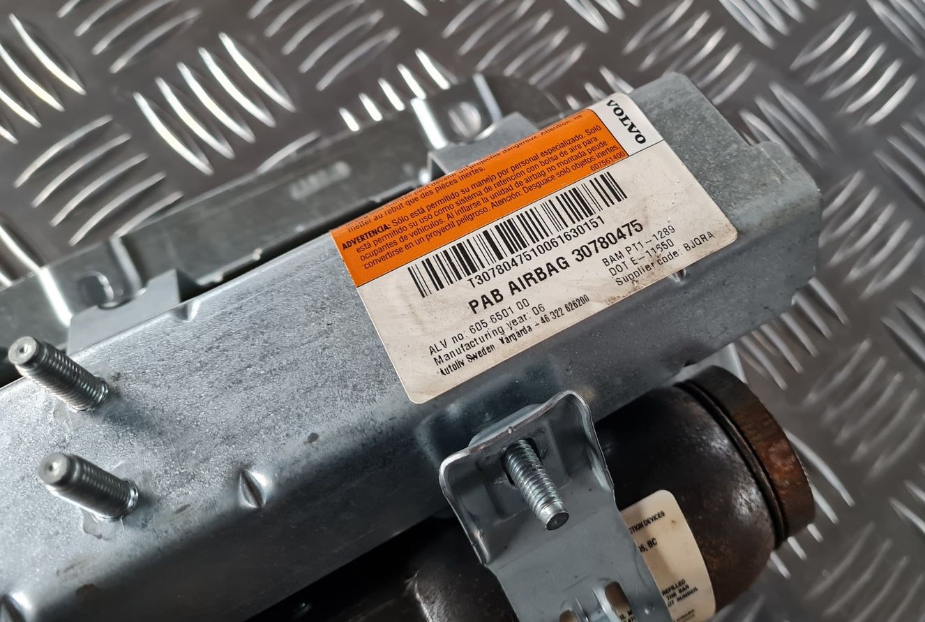 Mērinstrumentu paneļa drošības spilvens priekš VOLVO S80 2007 Black