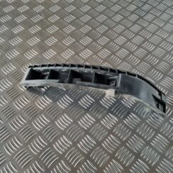 Aizmugurēja bufera kronšteins priekš VOLVO S80 2007 Black