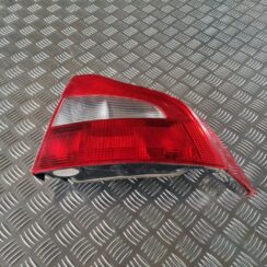 Aizmugurējais labais lukturis priekš VOLVO S80 2007 Black