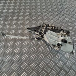 Aizmugurējo labo durvju slēdzene priekš VOLVO S80 2007 Black