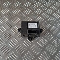 Aizmugurējo kreiso durvju vadības bloks priekš VOLVO S80 2007 Black