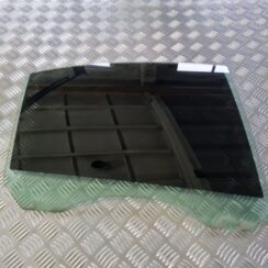 Aizmugurējo labo durvju stikls priekš VOLVO S80 2007 Black