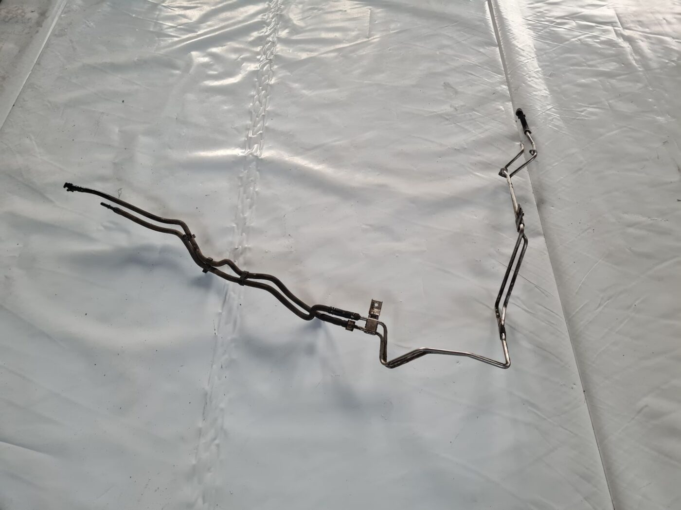 Degvielas caurule priekš VOLVO S80 2007 Black 1 Degvielas caurule priekš VOLVO S80 2007 Black