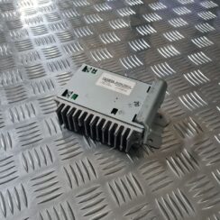 Audio pastiprinātāja bloks priekš TOYOTA AVENSIS 2010