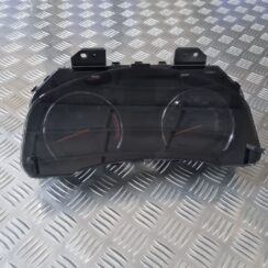 Spidometrs priekš TOYOTA AVENSIS 2010