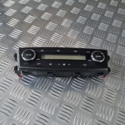 Klimata kontroles bloks priekš TOYOTA AVENSIS 2010