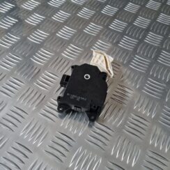 Apsildes sistēmas aktuators priekš TOYOTA AVENSIS 2010