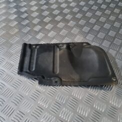 Dzinēja aizsargdaļas priekš TOYOTA AVENSIS 2010