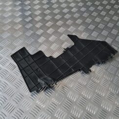 Ieplūdes gaisa deflektors/Difuzors priekš TOYOTA AVENSIS 2010