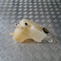 Dzesēšanas šķidruma tvertne priekš TOYOTA AVENSIS 2010