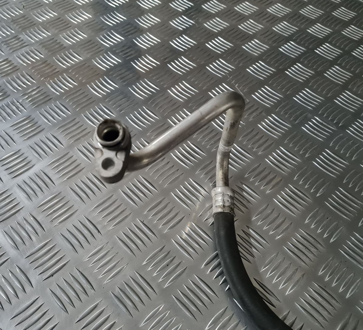 Gaisa kondicioniera caurule priekš TOYOTA AVENSIS 2010 6 Gaisa kondicioniera caurule priekš TOYOTA AVENSIS 2010