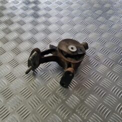 Dzinēja spilvens priekš TOYOTA AVENSIS 2010