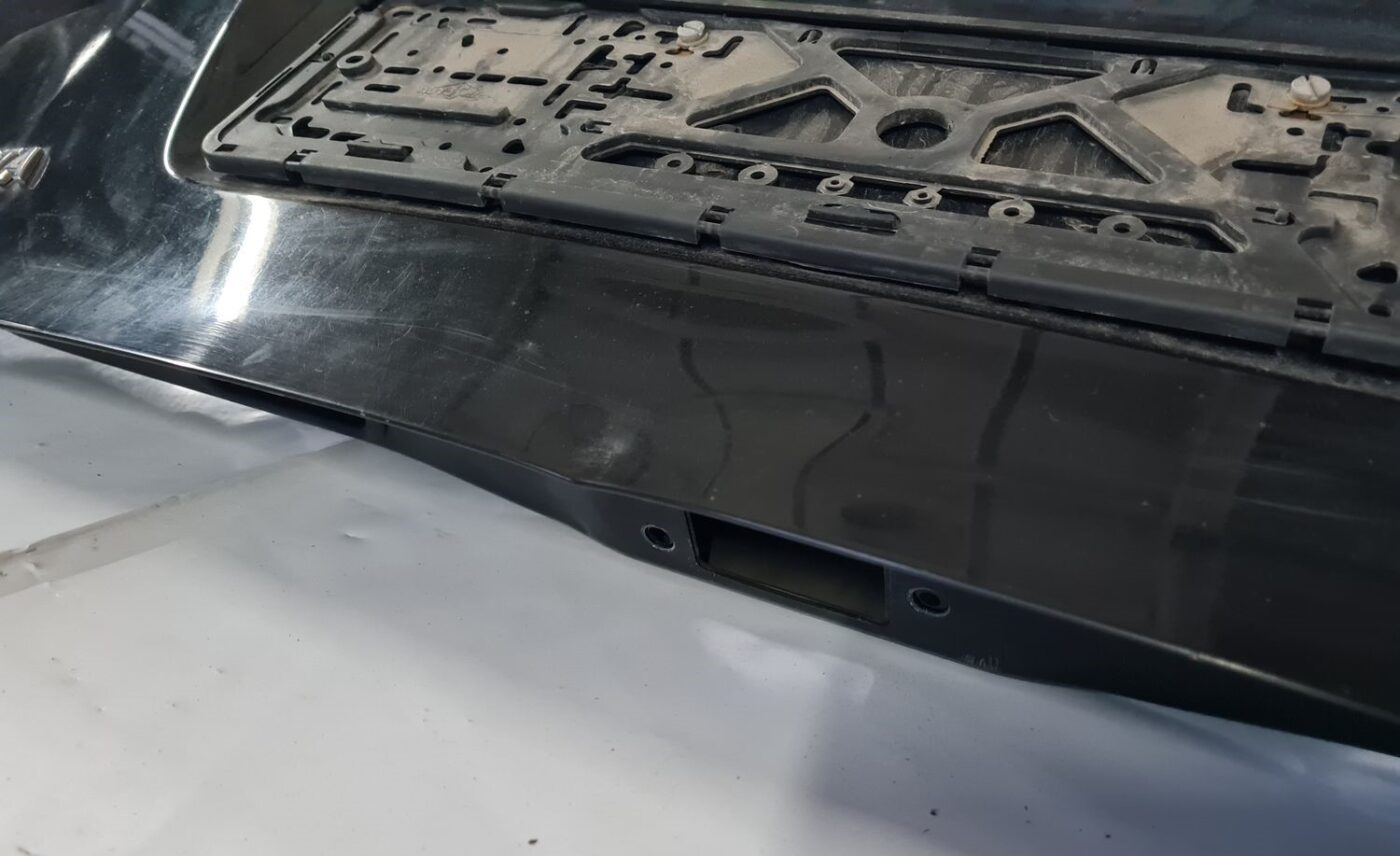 Bagāžnieka vāks priekš TOYOTA AVENSIS 2010 2 Bagāžnieka vāks priekš TOYOTA AVENSIS 2010