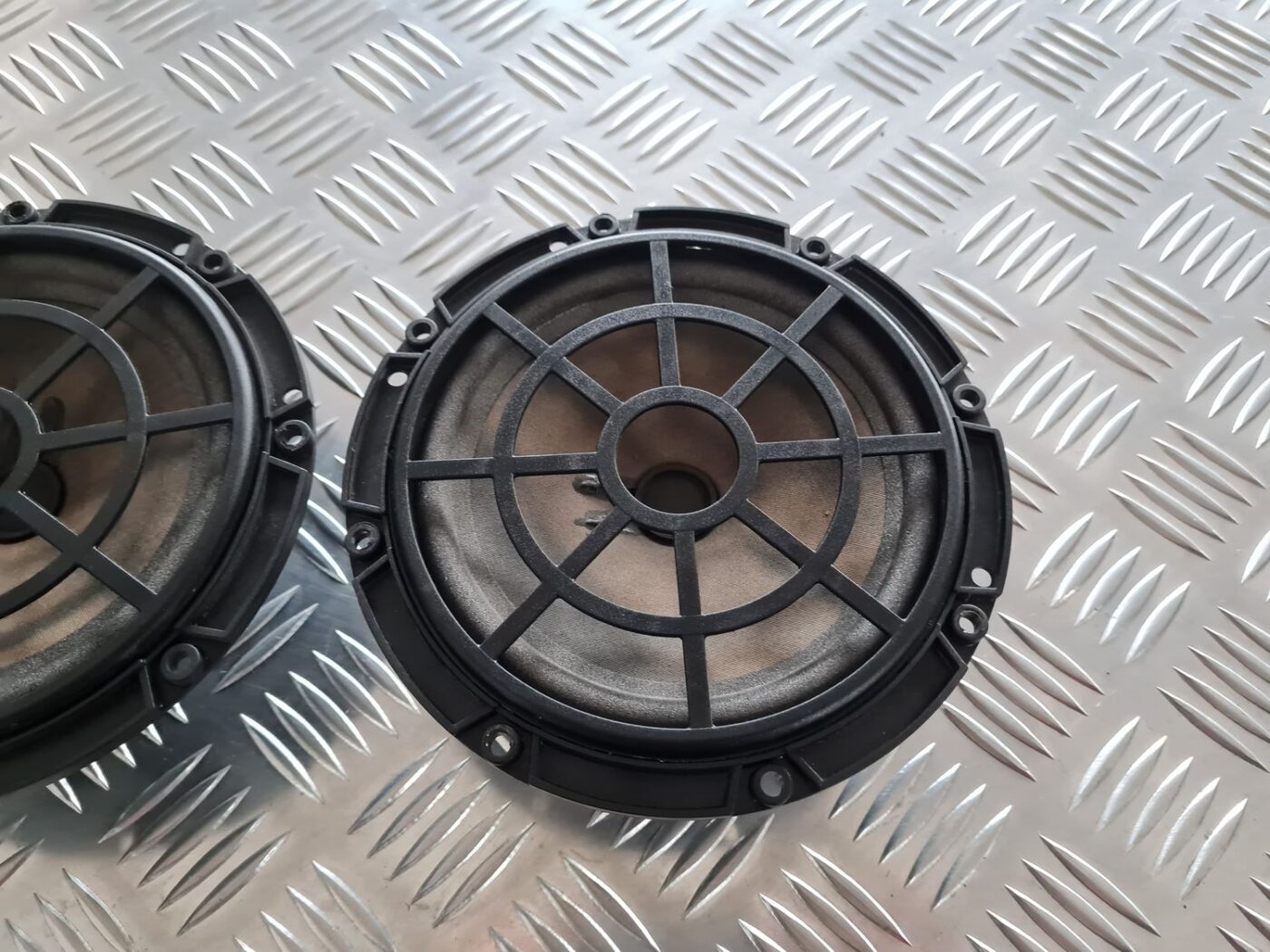 Durvju skaļrunis, apakšā priekš CITROEN C8 2005 5 Durvju skaļrunis, apakšā priekš CITROEN C8 2005