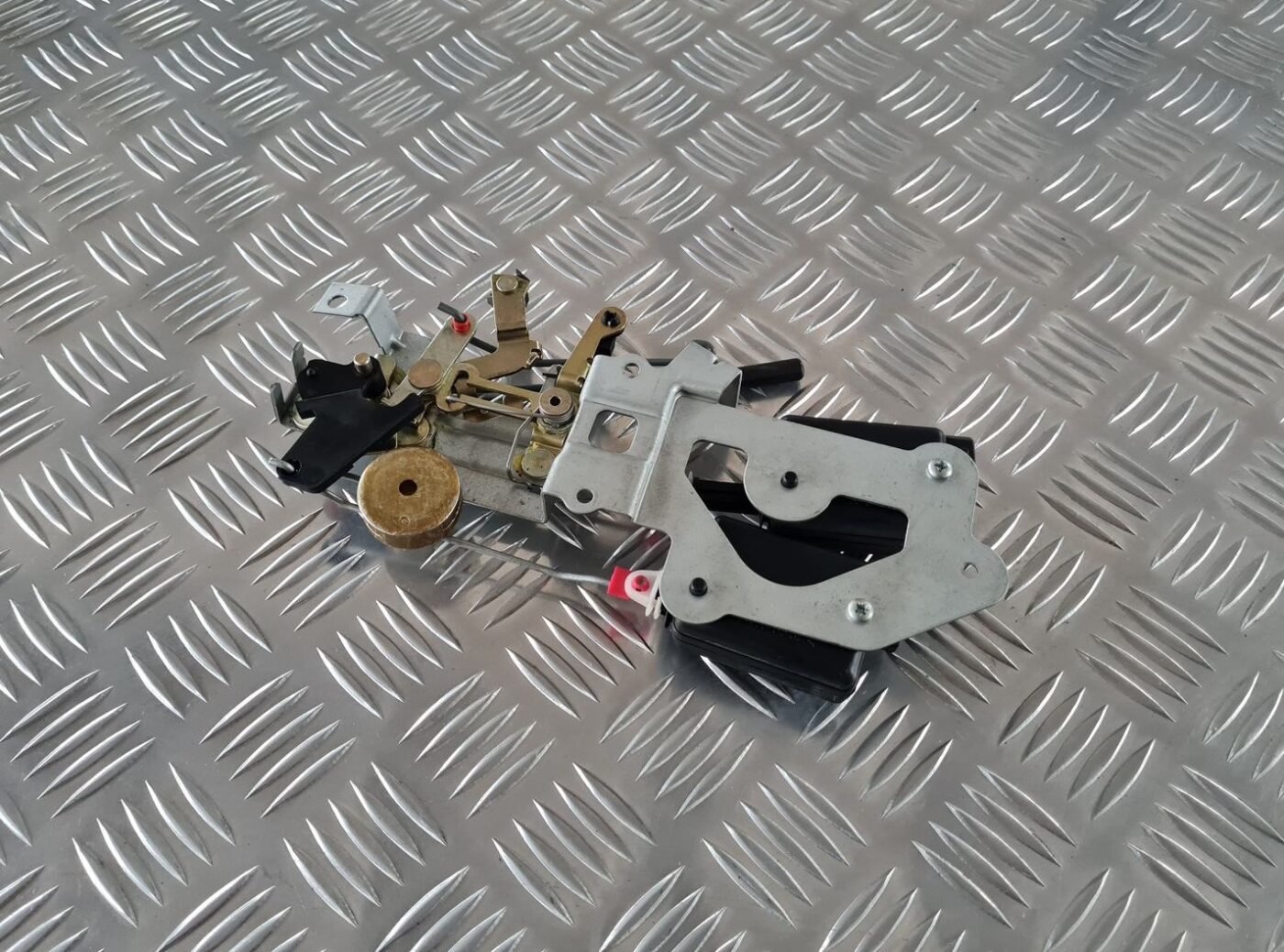 Bīdāmo durvju mehānisms priekš CITROEN C8 2005