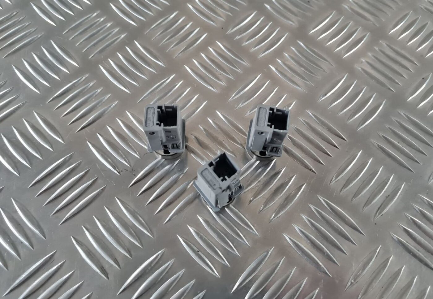 Durvju slēdzenes bloķēšanas poga priekš CITROEN C8 2005