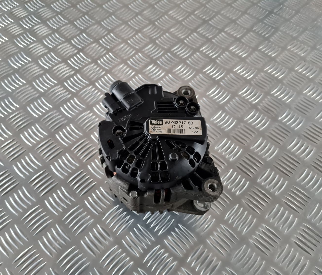 Ģenerators priekš CITROEN C8 2005