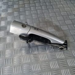 Priekšējāis kreisais durvju rokturis priekš CITROEN C8 2005