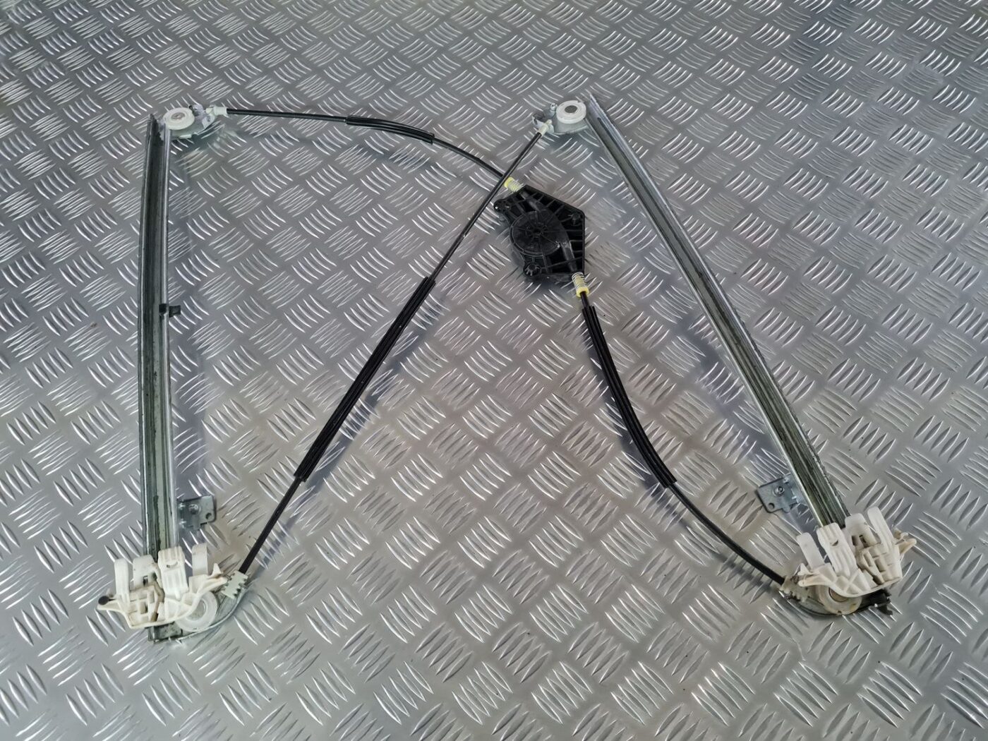 Stikla pacelšanas mehānisms priekšējais labais priekš CITROEN C8 2005 3 Stikla pacelšanas mehānisms priekšējais labais priekš CITROEN C8 2005