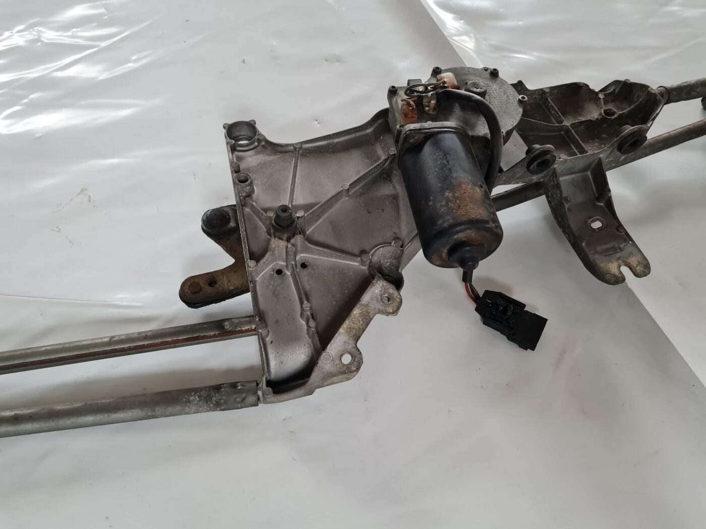 Vējstikla tīrīšanas mehānisms priekš CITROEN C8 2005