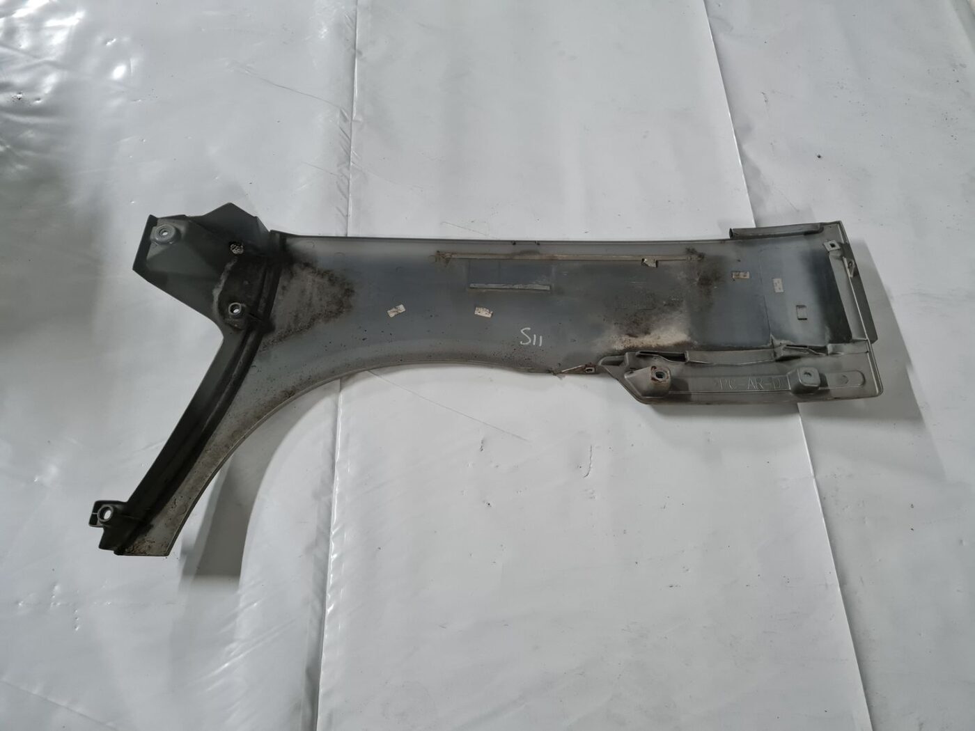 Aizmugurējais labais spārns priekš CITROEN C8 2005