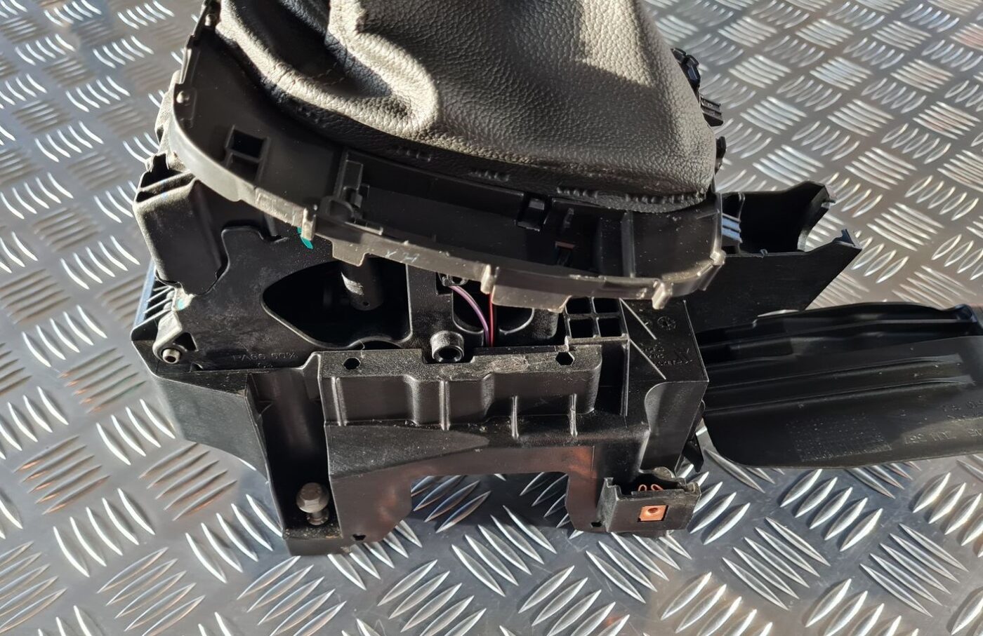 Ātrumu pārslēgšanas slēdzis priekš OPEL INSIGNIA 2016 5 Ātrumu pārslēgšanas slēdzis priekš OPEL INSIGNIA 2016