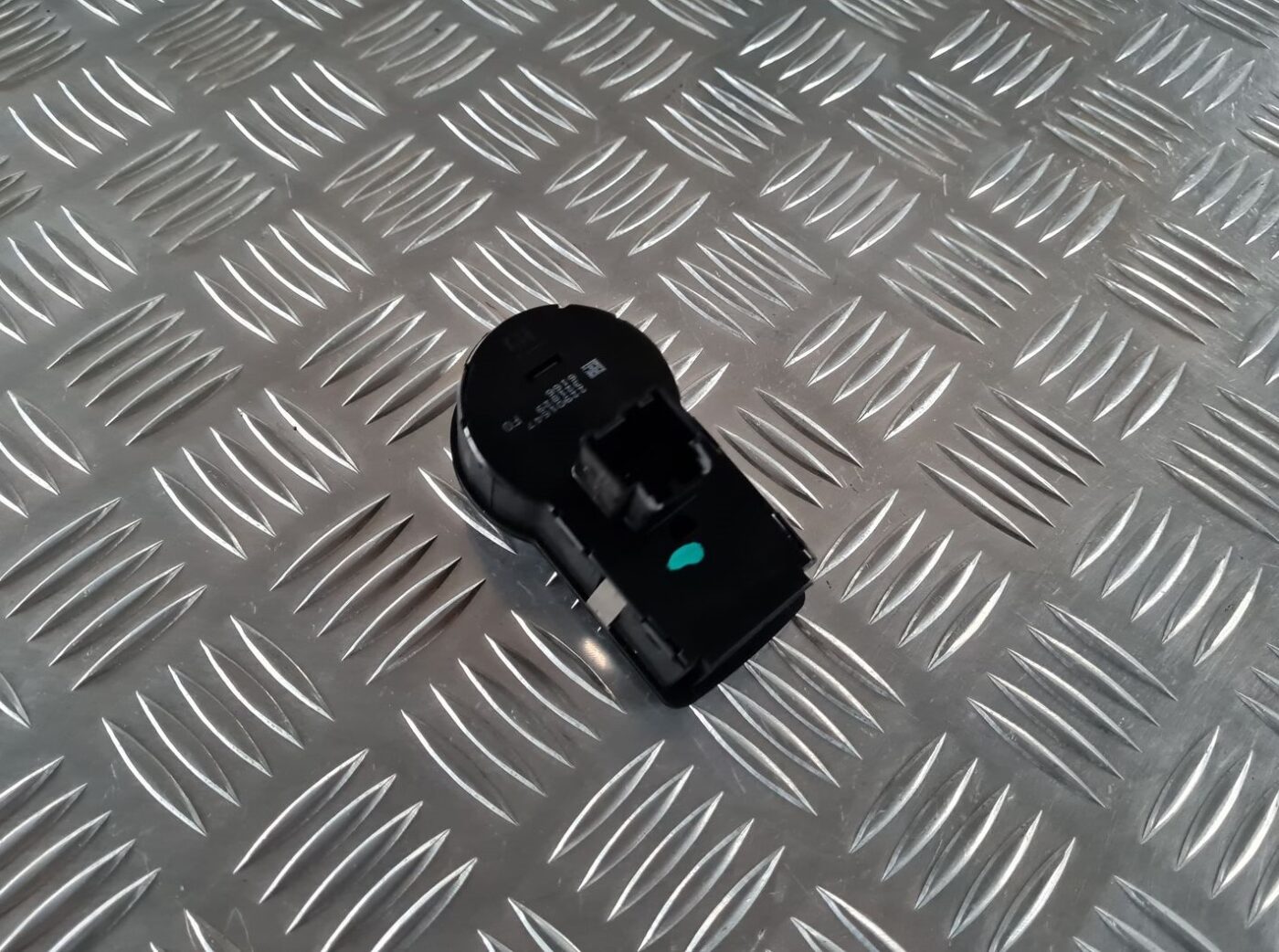 Gaismas slēdzis priekš OPEL INSIGNIA 2016 4 Gaismas slēdzis priekš OPEL INSIGNIA 2016