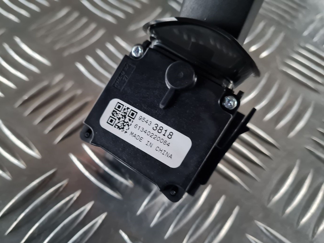 Stikla tīrītāja slēdzis priekš OPEL INSIGNIA 2016