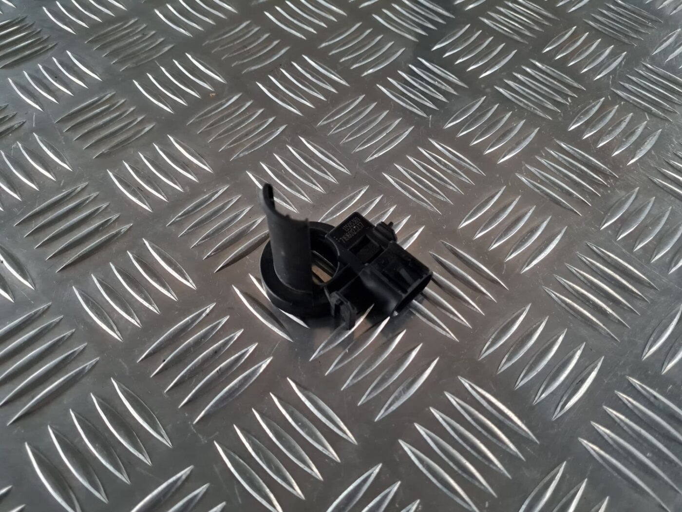 Akumulatora strāvas sensors priekš OPEL INSIGNIA 2016 2 Akumulatora strāvas sensors priekš OPEL INSIGNIA 2016