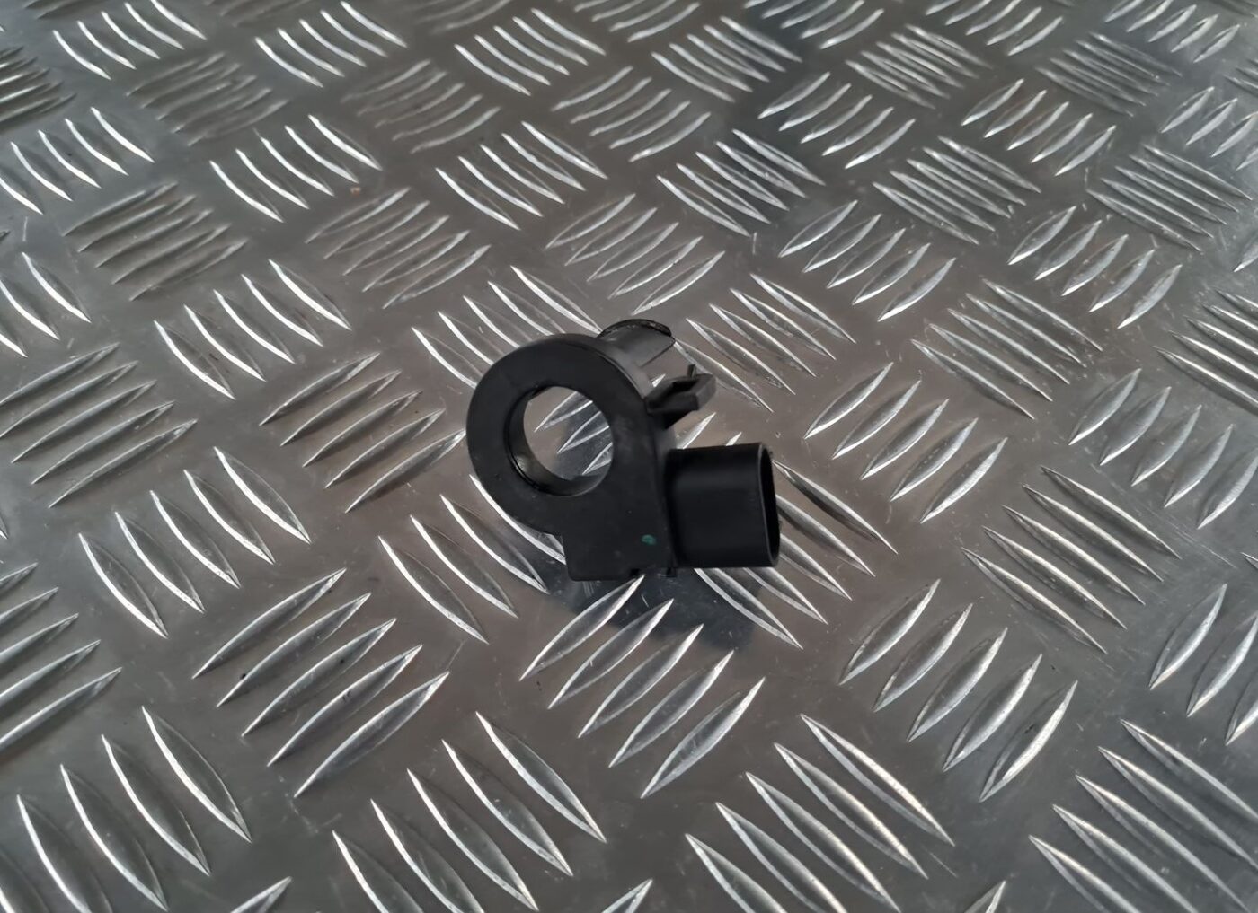 Akumulatora strāvas sensors priekš OPEL INSIGNIA 2016 1 Akumulatora strāvas sensors priekš OPEL INSIGNIA 2016