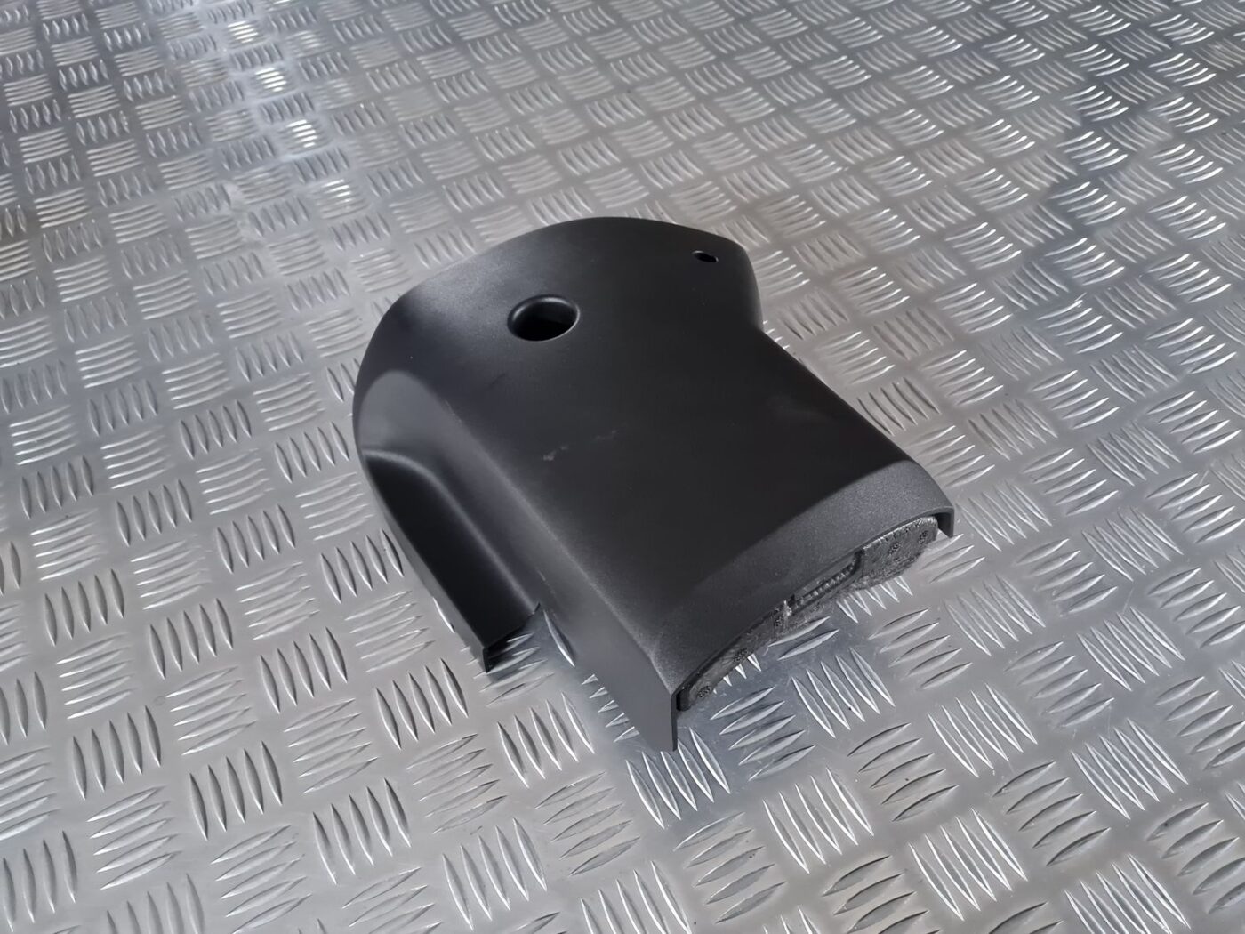 Stūres statnes putekļu aizsargs (salonā) priekš OPEL INSIGNIA 2016