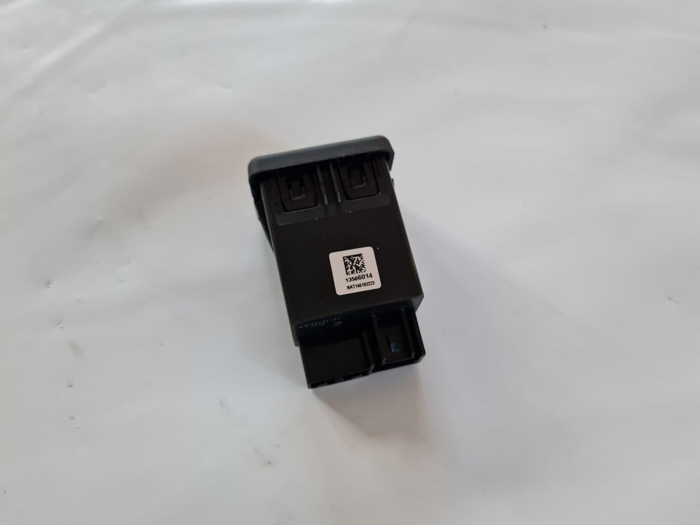 USB/AUX adapteris priekš OPEL INSIGNIA 2016 2 USB/AUX adapteris priekš OPEL INSIGNIA 2016