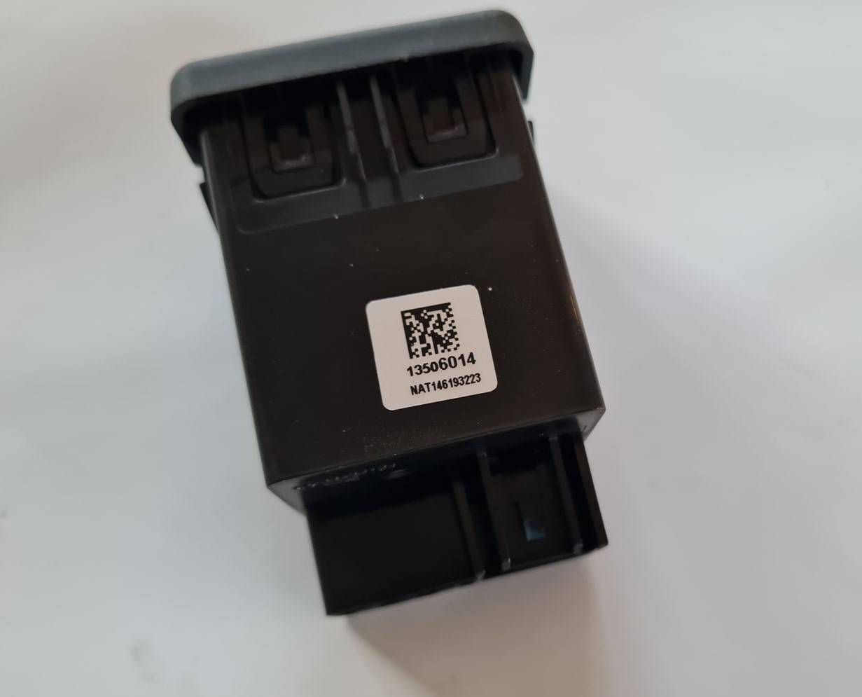 USB/AUX adapteris priekš OPEL INSIGNIA 2016 4 USB/AUX adapteris priekš OPEL INSIGNIA 2016