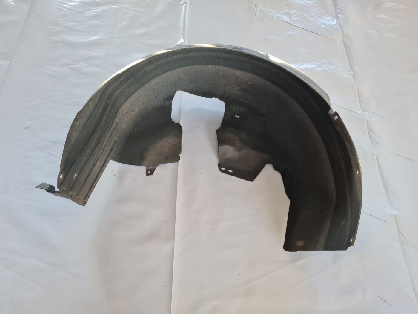 Aizmugurējais kreisais paspārns priekš OPEL INSIGNIA 2016 1 Aizmugurējais kreisais paspārns priekš OPEL INSIGNIA 2016