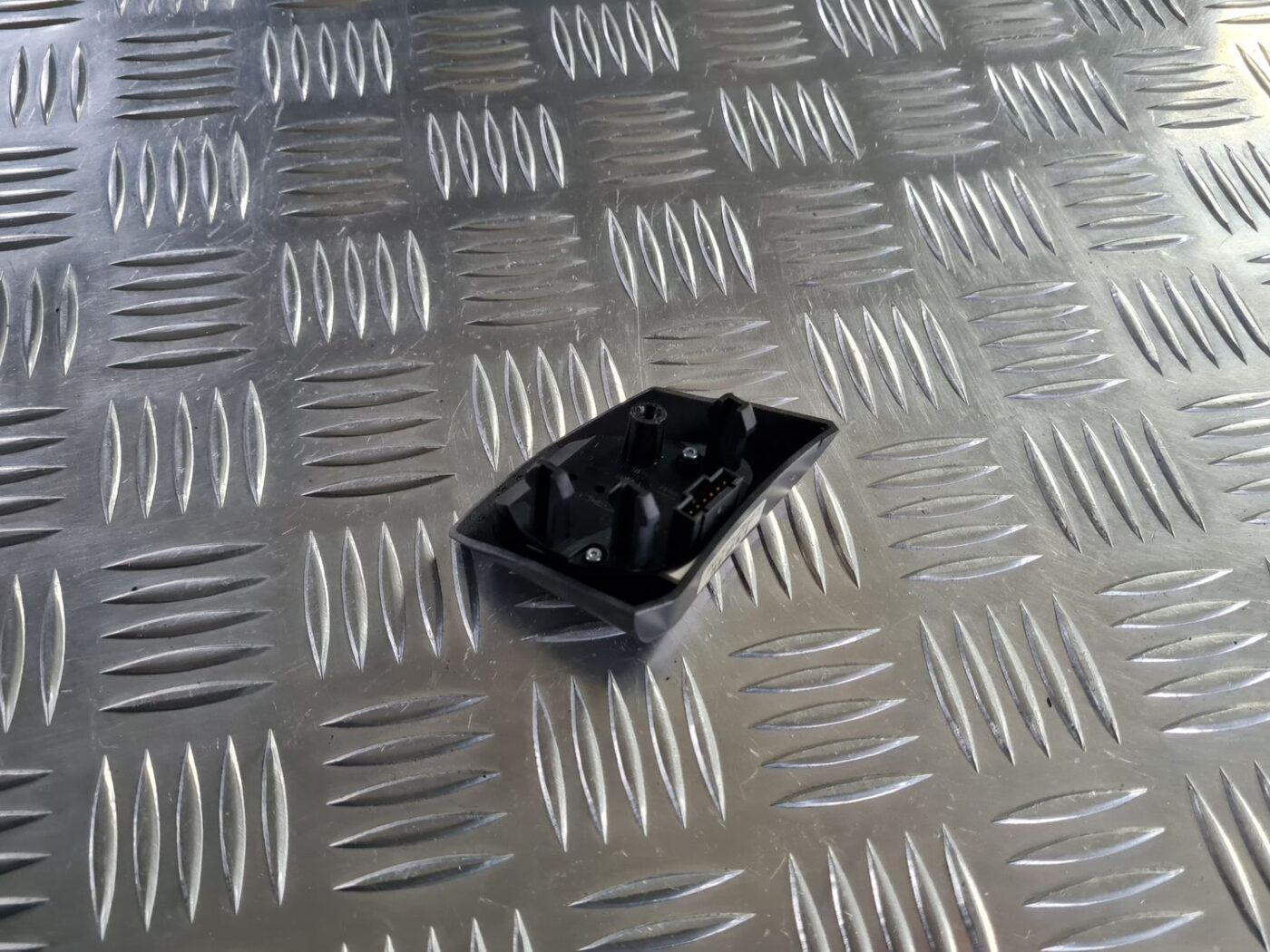 Stūres poga priekš OPEL VECTRA C 2008